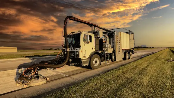 40,000 psi Solutions for Roadway Marking Removal and Runway Rubber Removal